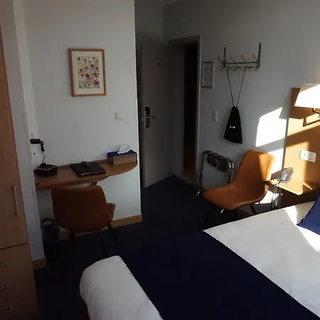 Asiris Hotel