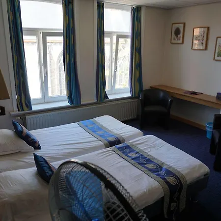 Asiris Hotel
