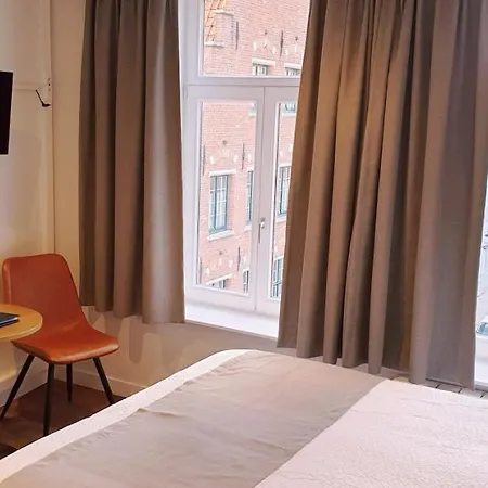 Asiris Hotel 2*