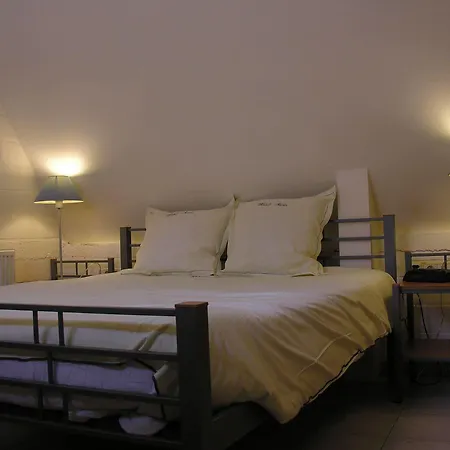 Asiris Hotel 2*